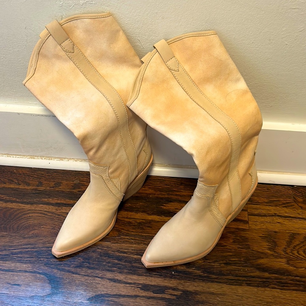 Dolce Vita Cowboy Vanilla Cowboy Boots Gem
